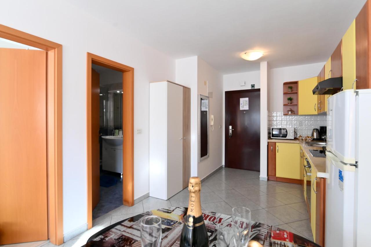Rossy Apartment ริเยกา ภายนอก รูปภาพ