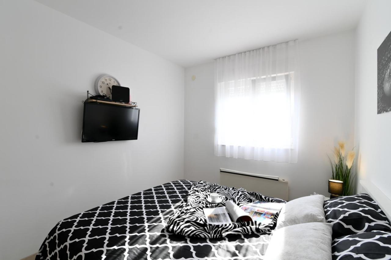 Rossy Apartment ริเยกา ภายนอก รูปภาพ